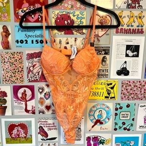 NWT La Senza Orange Lace Backless Bodysuit / Lingerie
